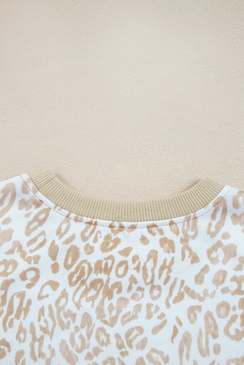 Leopard Ruffle Sleeve Sweatshirt
