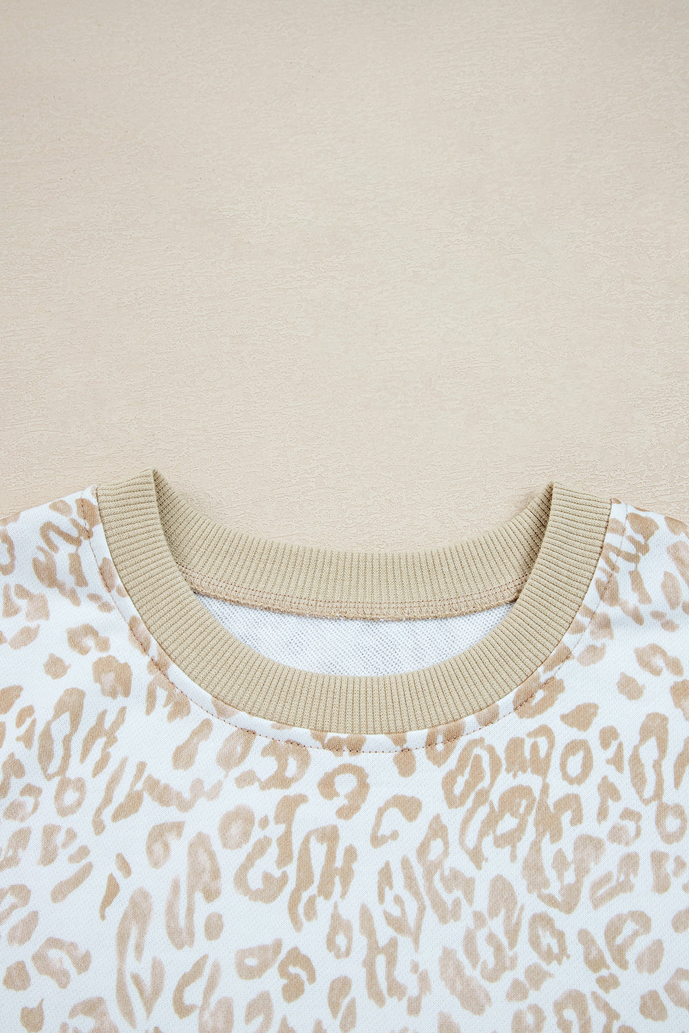 Leopard Ruffle Sleeve Sweatshirt